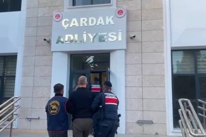 duzeltme-sabikali-sevgili-kadin-gardiyana-yapay-zekayla-olusturdugu-goruntuyle-santaj-yapti