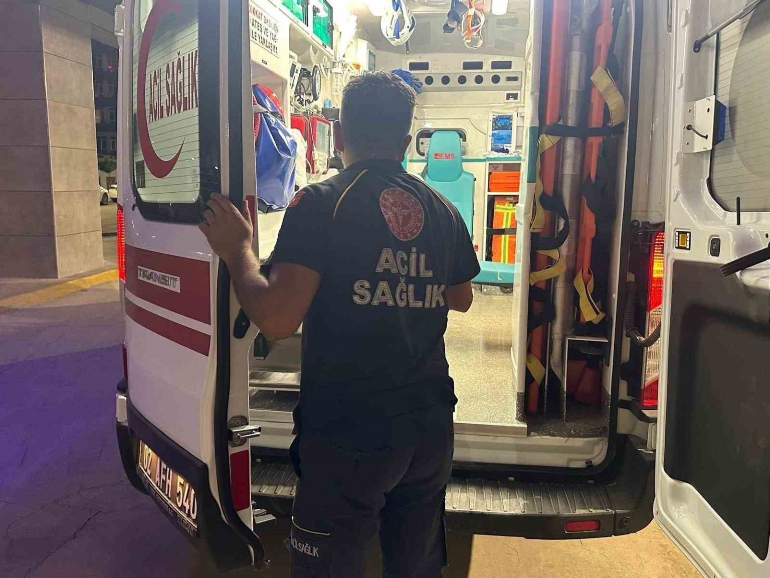 elektrik-akimina-kapilan-cocuk-yaralandi