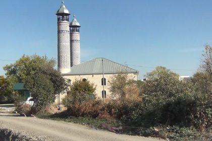 ermeni-isgalinde-ahir-olan-cuma-mescidi-yeniden-ibadete-acildi