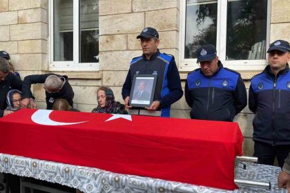 eski-sinop-belediye-baskani-hamza-ince-topraga-verildi