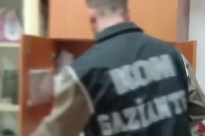 gaziantepte-usulsuz-satis-ve-dagitimi-yapilan-30-bin-ilac-ele-gecirildi-3-gozalti