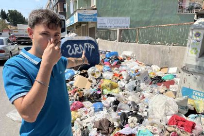 izmirde-cop-krizi-sinek-istilasina-donustu-sehir-dort-koldan-ilaclaniyor