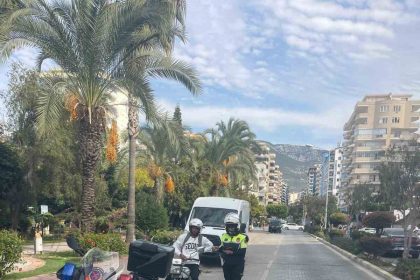 jandarmadan-sok-motosiklet-denetimi-18-bin-525-motosiklet-ve-surucu-denetlendi