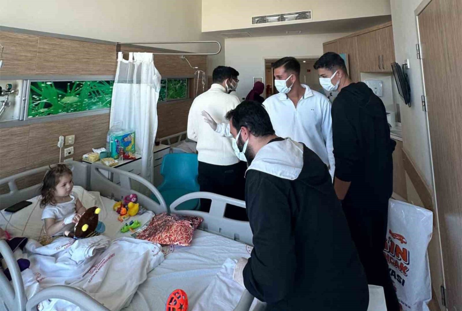 karamanda-losemi-hastasi-cocuklar-sevindirildi