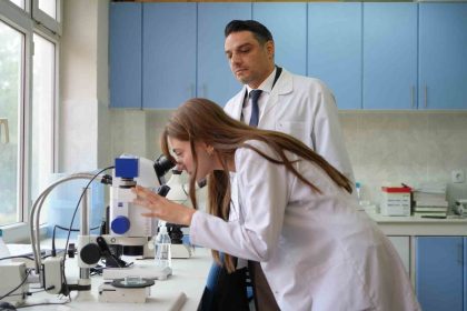 kurakligin-ardindan-sinek-istilasi-basladi