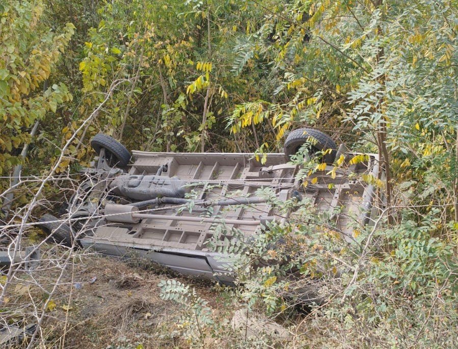 malatyada-minibus-devrildi-3-yarali