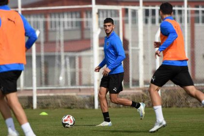 manisa-fk-sivasspor-deplasmanina-hazir