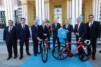 mugla-buyuksehir-bisiklette-kita-takimi-listesine-girdi