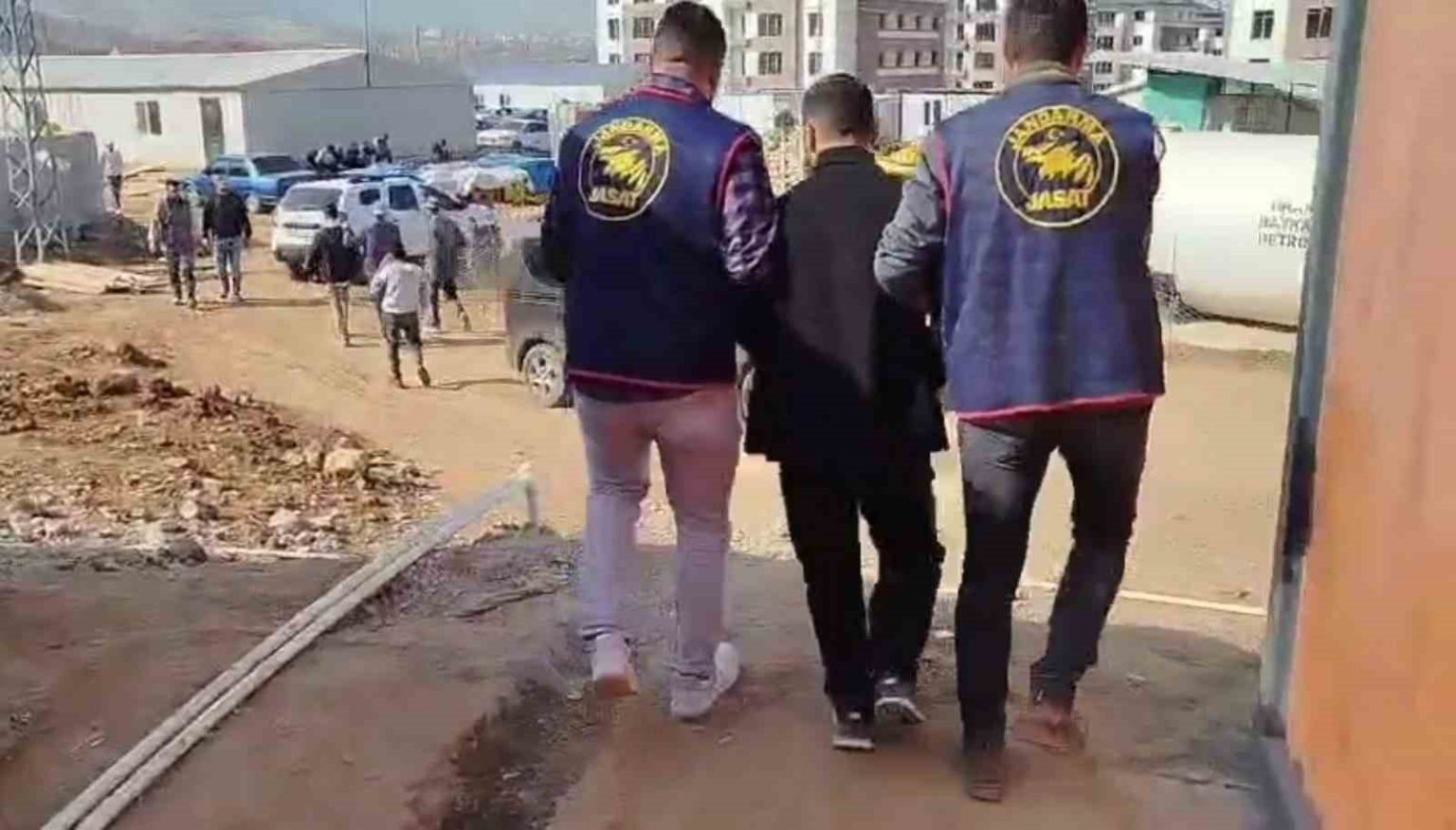 musta-hakkinda-kesinlesmis-hapis-cezasi-bulunan-firari-hukumlu-yakalandi