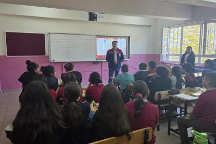 ogrencilere-surdurulebilir-gelecek-dersi-verildi