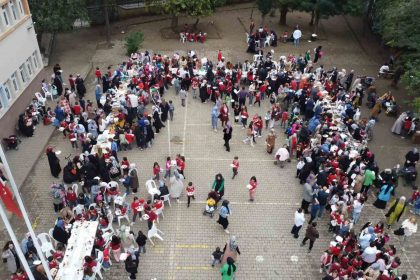 orduda-ilkokul-ogrencilerinden-gazzeye-yardim-eli