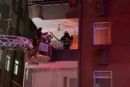 orduda-yanginda-evde-mahsur-kalan-cocugu-ekipler-kurtardi