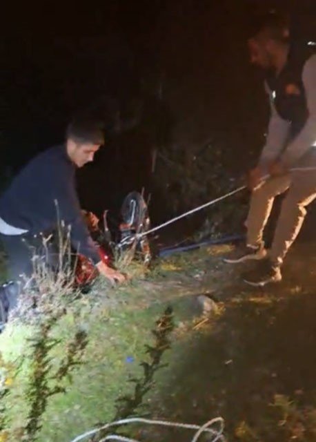 osmaniyede-kontrolu-kaybeden-motosiklet-surucusu-ucuruma-yuvarlandi