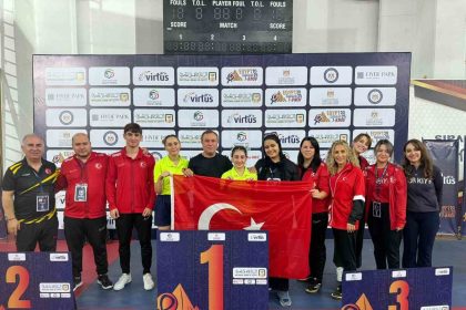 ozel-sporcular-para-masa-tenisi-mili-takimi-dunya-sampiyonu