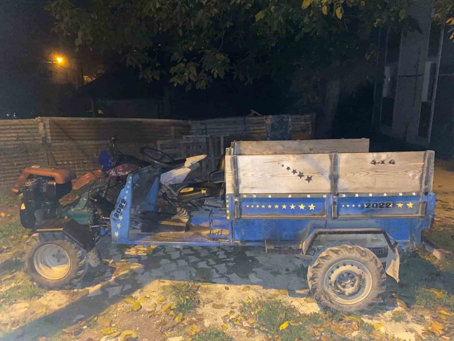 sakaryada-da-yurek-sizlatan-kaza-2-yasindaki-cocuk-hayatini-kaybetti-ablasi-agir-yarali