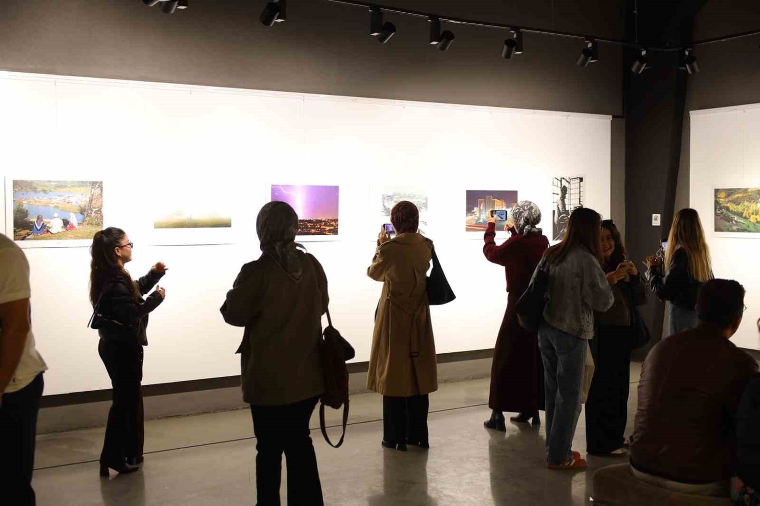 sakaryanin-kulturunu-yansitan-kareler-osmde-sanatseverle-bulustu