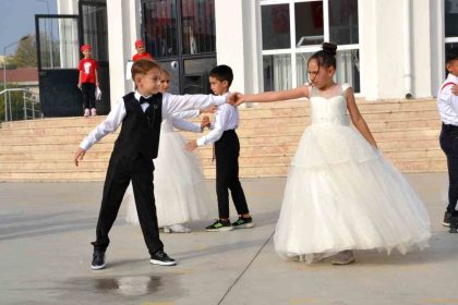 son-balo-gosterisi-ile-10-kasima-ozel-anma