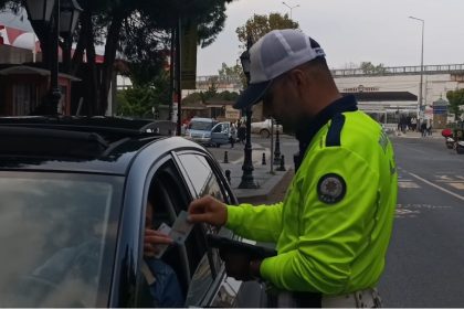 tekirdagda-muayenesiz-ve-cam-filmli-araclara-ceza