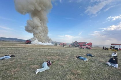 usak-universitesi-sivil-havacilik-myo-havalimanindaki-kaza-kirim-ve-yangin-tatbikatina-katildi