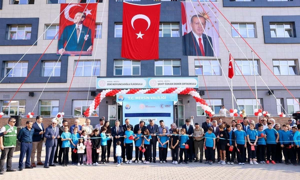 vali-toros-sehit-ozkan-demir-ortaokulunun-acilisina-katildi