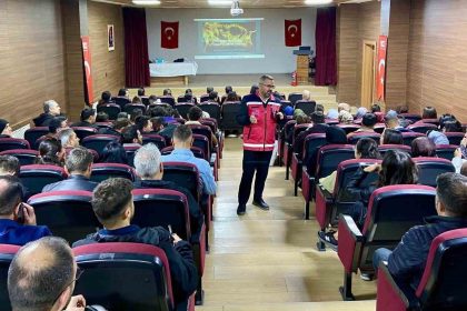 yuksekova-ve-cukurcadaki-ogretmenlere-acil-durum-egitimi