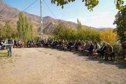 2-ordu-komutani-korgeneral-topaloglu-gaziyi-koyunde-ziyaret-etti