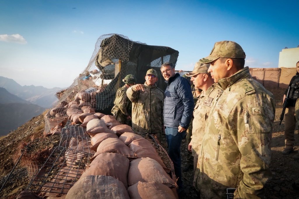 2-ordu-komutani-korgeneral-topaloglu-sinir-noktasinda