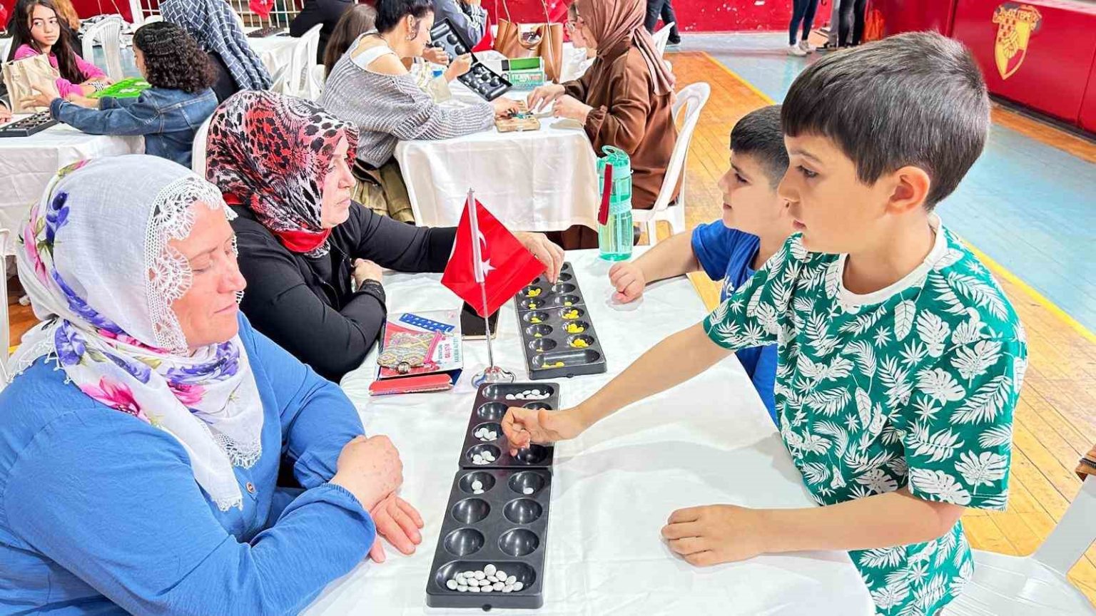 ailemle-oyun-oynuyorum-etkinligine-buyuk-ilgi