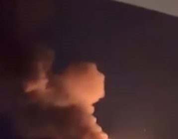 alanyada-mutfak-tupu-yuklu-kamyonet-alev-alev-yandi