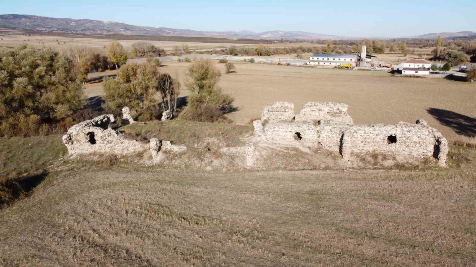 asirlara-meydan-okuyan-han-restore-edilmeyi-bekliyor