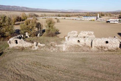 asirlara-meydan-okuyan-han-restore-edilmeyi-bekliyor