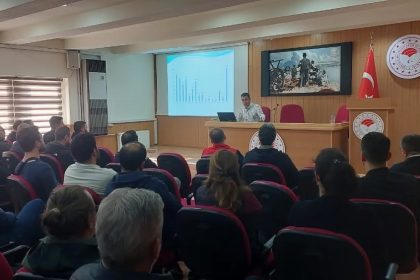 aydinda-veteriner-hekimlere-sap-hastaligi-egitimi-verildi