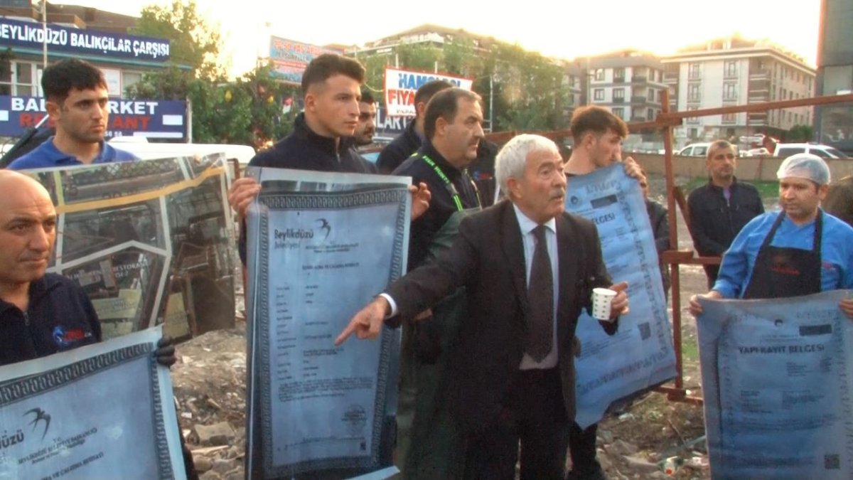 beylikduzunde-esnaf-ile-zabita-karsi-karsiya-geldi-gergin-anlar-yasandi