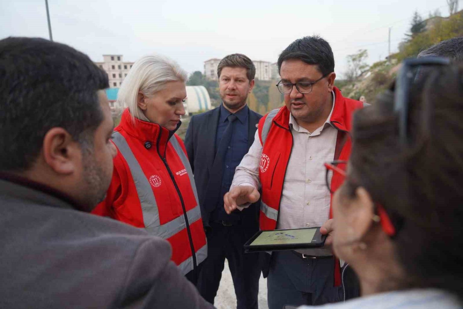 bilecikte-atil-alanlar-modern-sosyal-alanlara-donusuyor