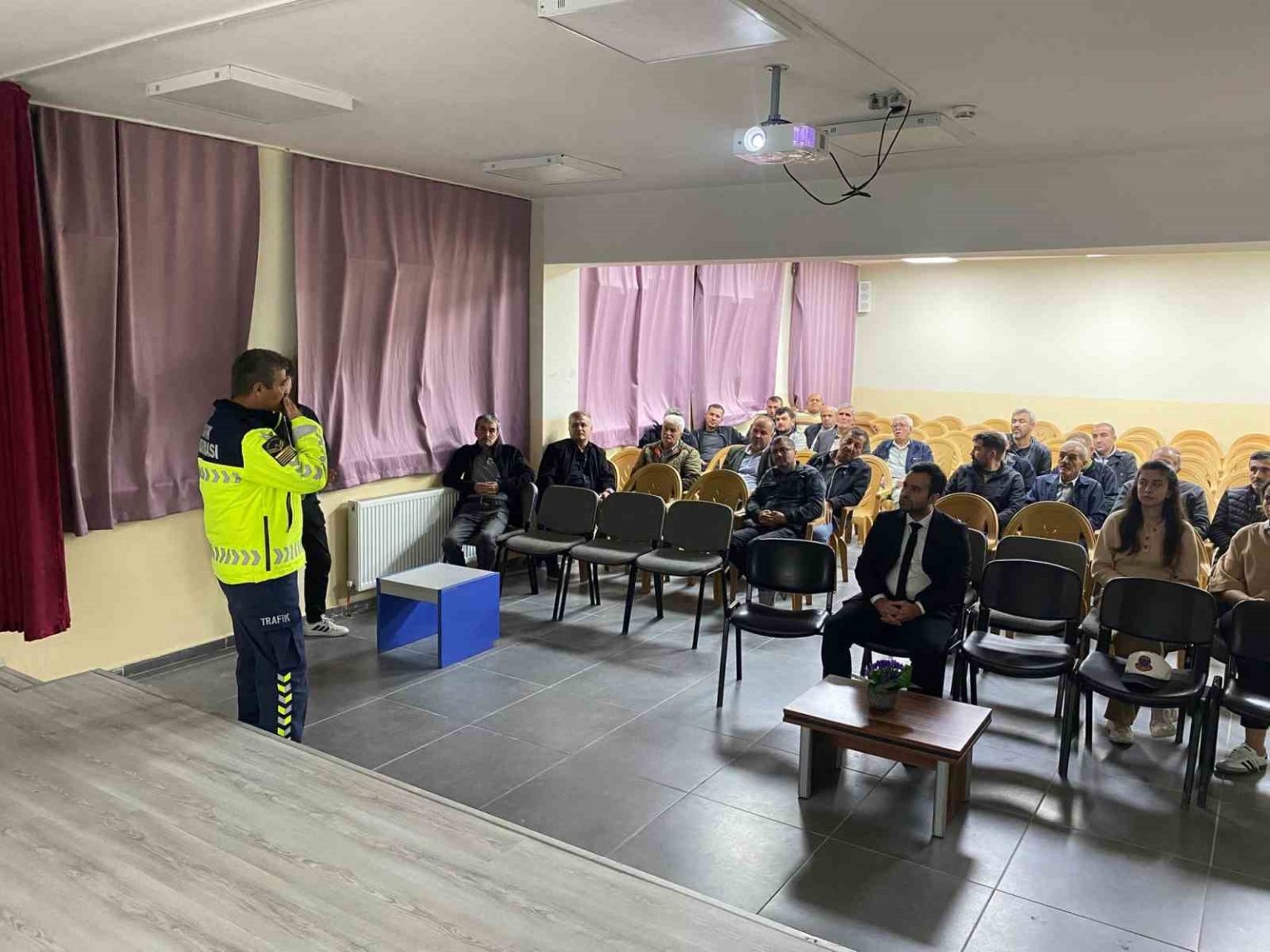 boluda-kis-onlemleri-icin-guvenli-surus-bilgilendirmesi-yapildi