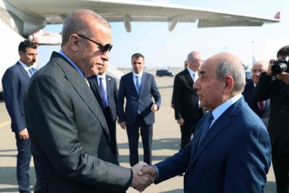 cumhurbaskani-erdogan-8-kasim-zafer-gunu-kutlamalarina-katilmak-uzere-azerbaycanda