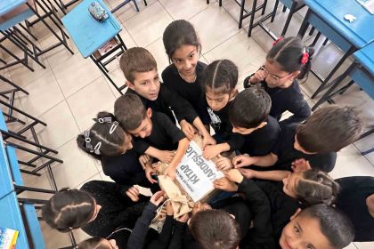 demirkent-toki-ogrencilerinden-29-ekim-ilkokuluna-kitap-kardesligi