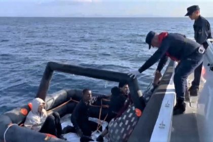 didimde-4-duzensiz-gocmen-kurtarildi