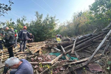 duzcede-ahsap-yapi-coktu-1-olu