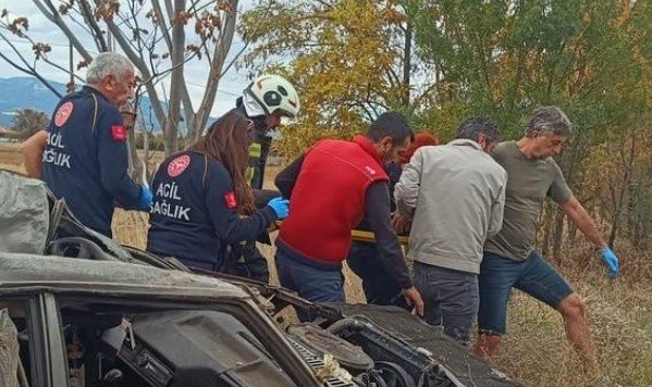 hurdaya-donen-aractan-yarali-kurtuldu