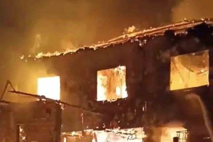 iki-katli-mustakil-ev-kule-dondu-gorme-engelli-bir-kisi-hayatini-kaybetti