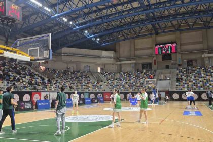 kocaeli-kadin-basketbol-dardanel-canakkale-belediyespor-maci-yarim-saate-yakin-durdu