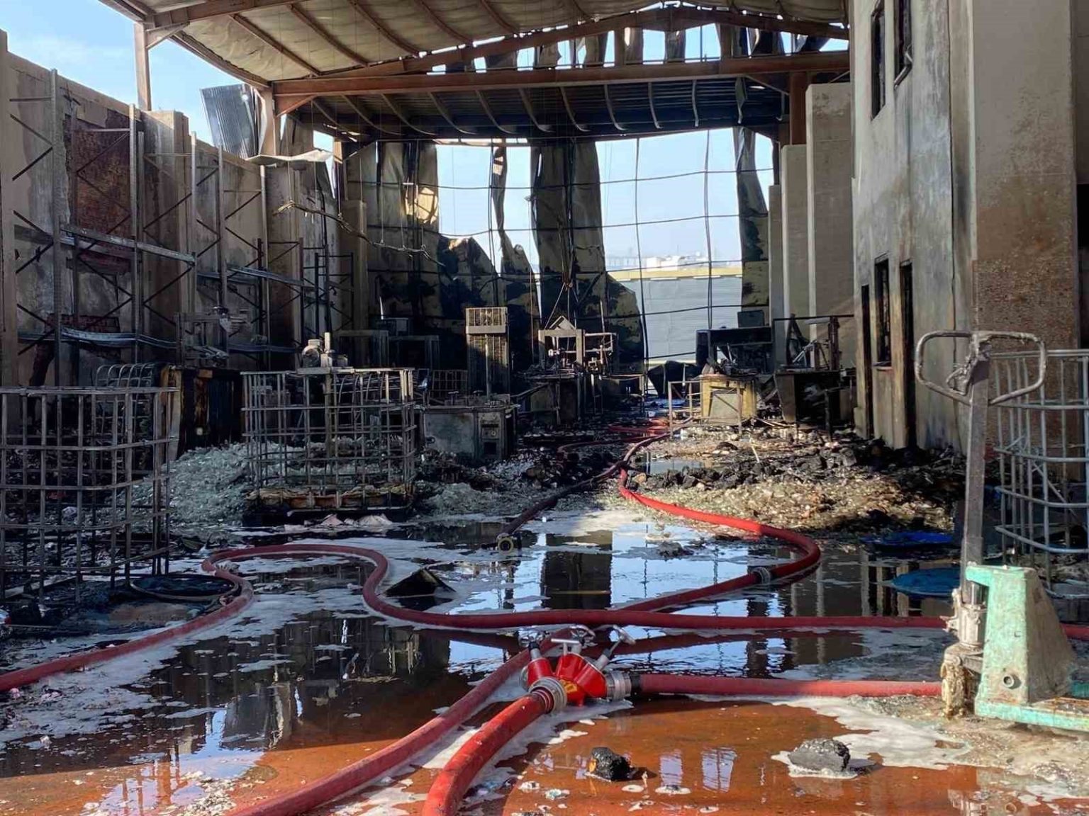 kocaelide-6-kisinin-oldugu-yanginda-2-vardiya-amiri-gozaltina-alindi