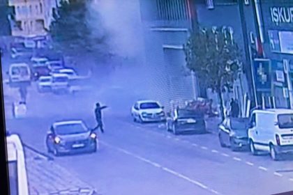 kocaelide-6-kisiye-mezar-olan-tesisteki-yanginin-ilk-anlari-kamerada