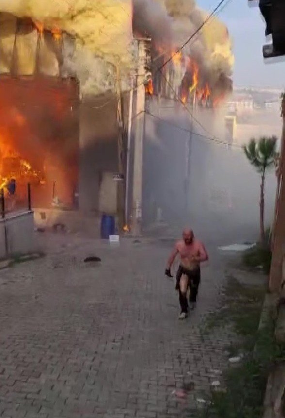 kocaelide-kozmetik-fabrikasinda-yangin-6-olu-1-yarali