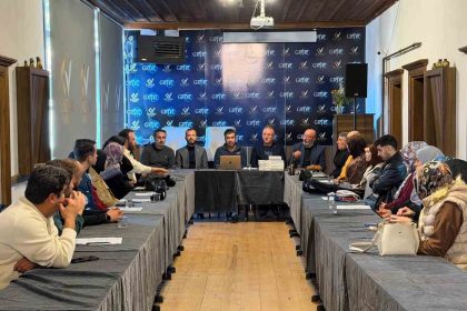 kutahyada-15-ogrenciye-tablet-destegi