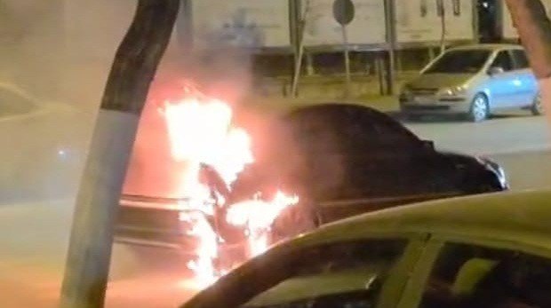 malatyada-seyir-halindeki-otomobilde-yangin