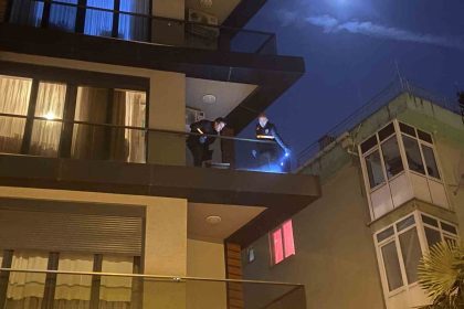 maltepede-yasli-adam-balkondan-duserek-hayatini-kaybetti