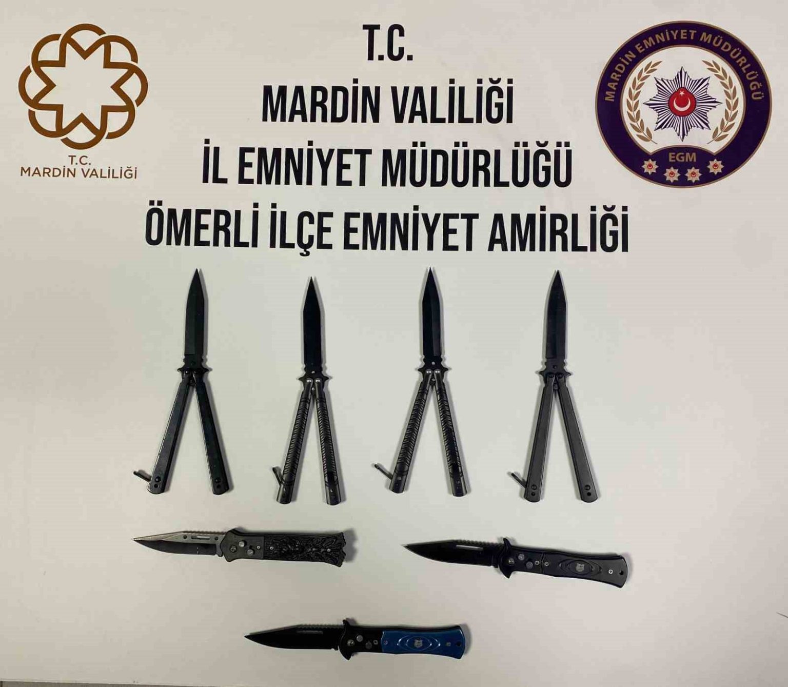 mardinde-seyyar-saticida-kelebek-ve-sustali-bicak-yakalandi