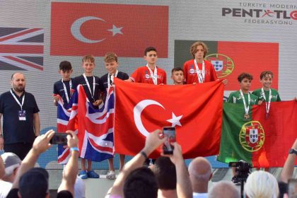 milli-sporculardan-39-madalya